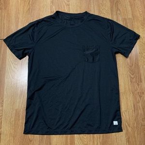 Vuori Strato Tech T Shirt Mens Size Large Black Gray Pocket Pullover